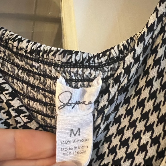 Japna houndstooth cropped long sleeve top - Picture 2 of 3